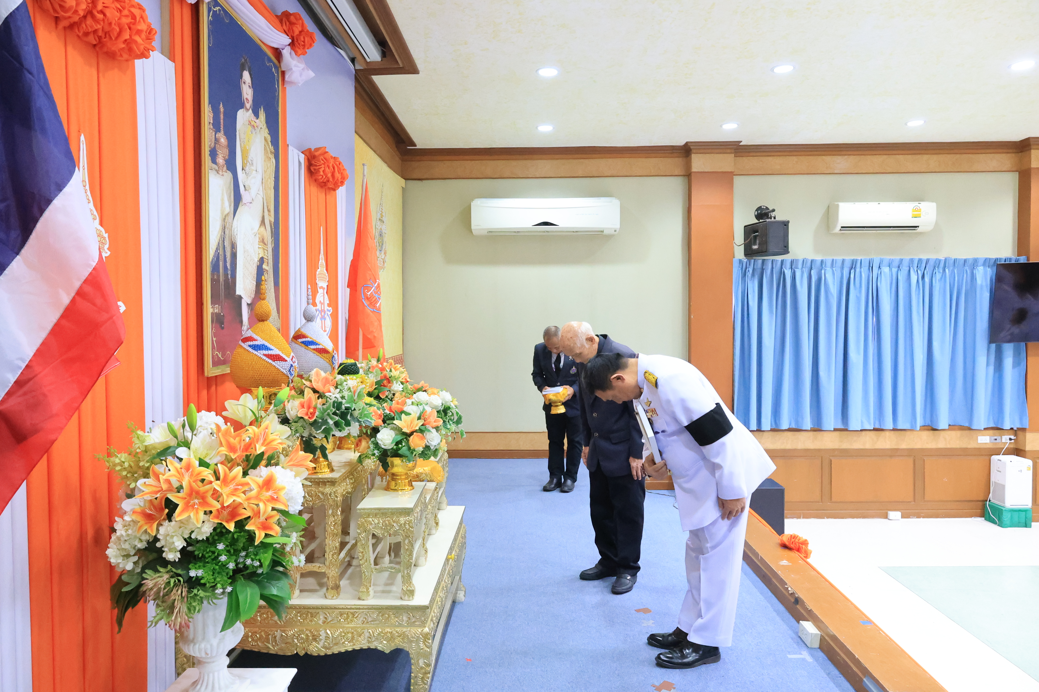 title - สมเด็จพระเจ้าน้องนางเธอ เจ้าฟ้าจุฬาภรณวลัยลักษณ์ อัครราชกุมารี กรมพระศรีสวางควัฒน วรขัตติยราชนารี พระราชทาน ส.ค.ส. เนื่องในวาระดิถีขึ้นปีใหม่ 2569 พร้อมคำอวยพรแก่ ส.ป.ก.